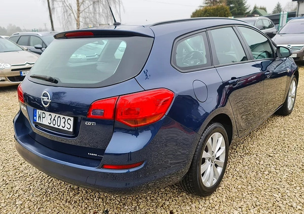 Opel Astra cena 19900 przebieg: 212000, rok produkcji 2011 z Płock małe 497